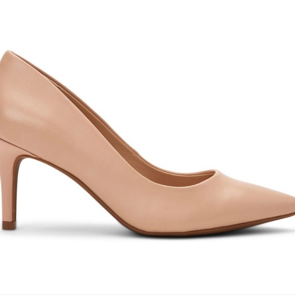 Alfani Nude/Tan Stiletto Pumps Size 8